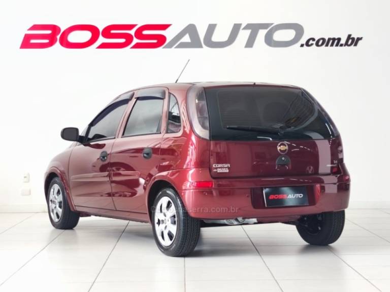 CHEVROLET - CORSA - 2010/2011 - Vinho - R$ 39.900,00
