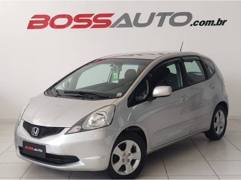 HONDA - FIT - 2010/2011 - Prata - R$ 42.900,00