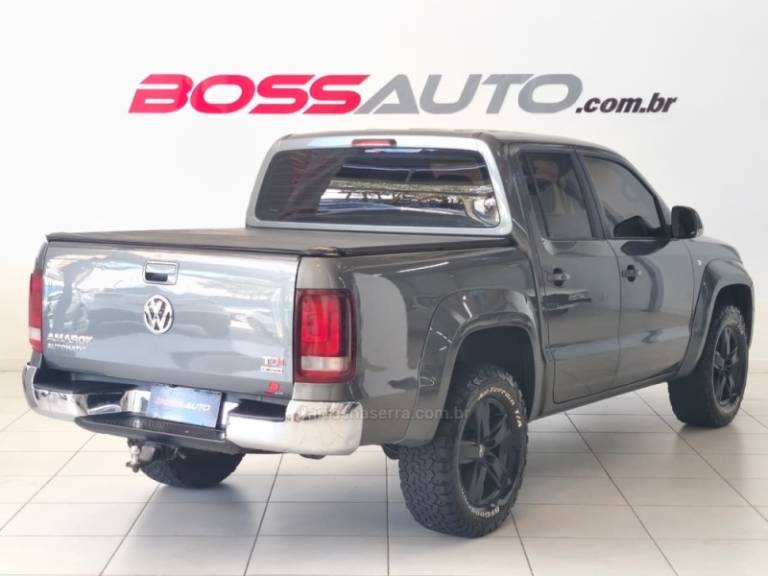 VOLKSWAGEN - AMAROK - 2016/2017 - Cinza - R$ 112.900,00