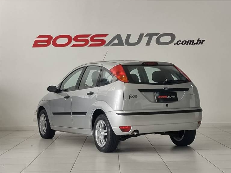 FORD - FOCUS - 2009/2009 - Prata - R$ 27.900,00