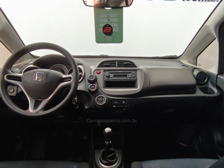 HONDA - FIT - 2013/2014 - Prata - R$ 54.900,00