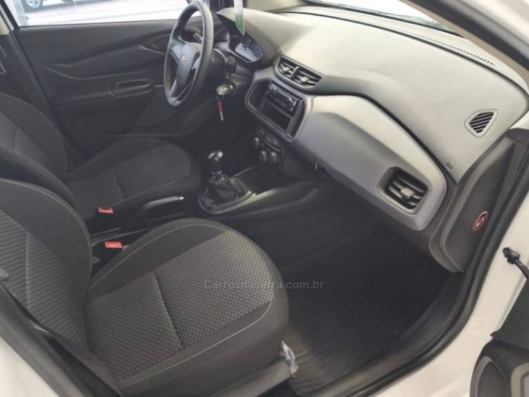 CHEVROLET - ONIX - 2019/2020 - Branca - R$ 51.900,00