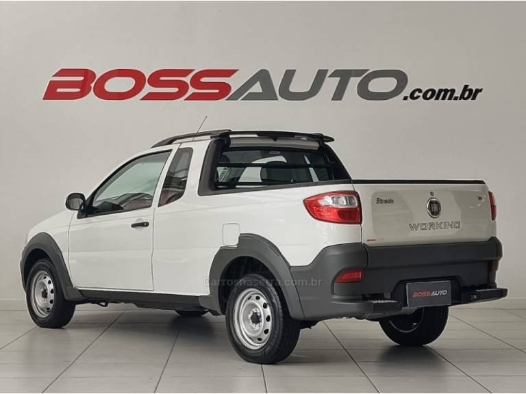 FIAT - STRADA - 2016/2016 - Branca - R$ 52.900,00