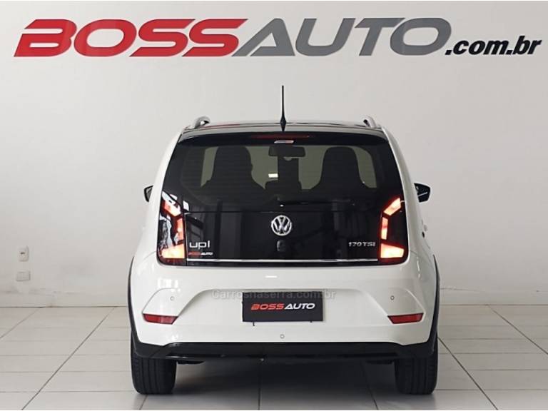 VOLKSWAGEN - UP - 2018/2019 - Branca - R$ 69.700,00