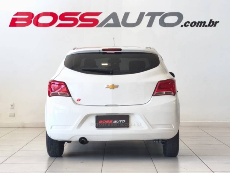 CHEVROLET - ONIX - 2019/2020 - Branca - R$ 50.900,00