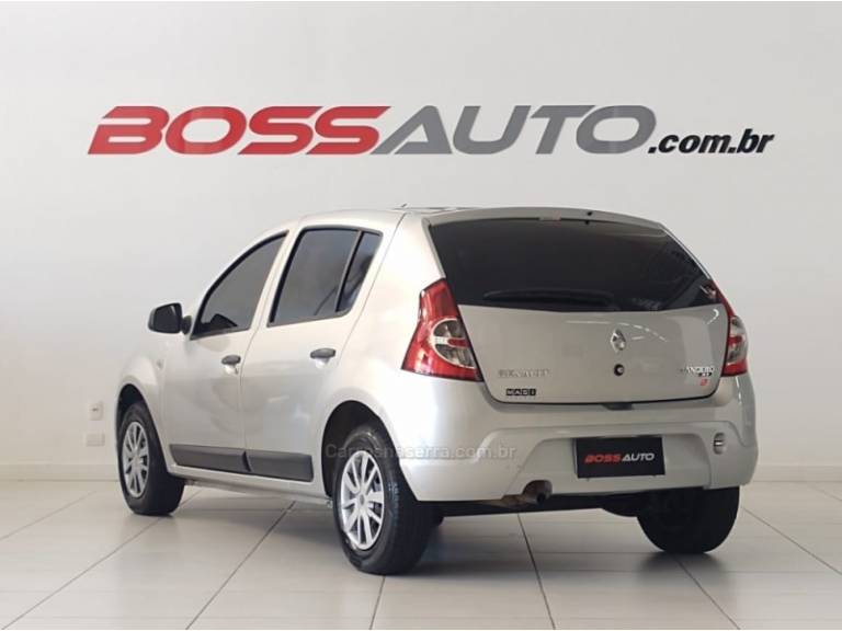 RENAULT - SANDERO - 2010/2011 - Prata - R$ 29.900,00