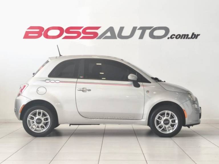 FIAT - 500 - 2011/2012 - Prata - R$ 39.900,00