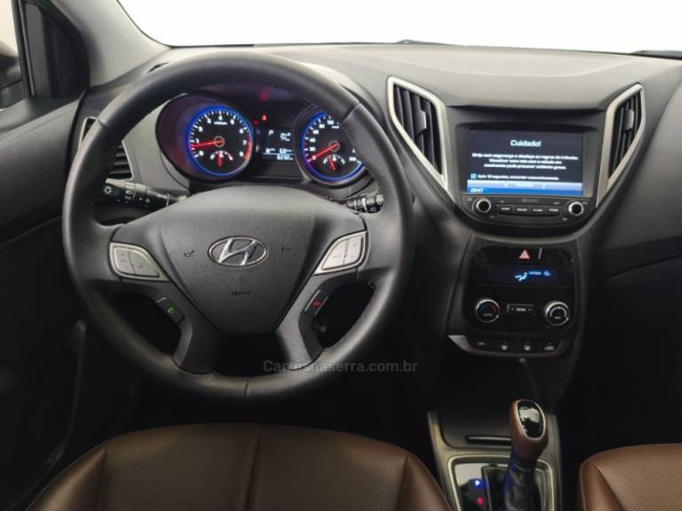 HYUNDAI - HB20X - 2018/2019 - Prata - R$ 78.900,00