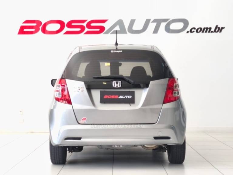 HONDA - FIT - 2013/2014 - Prata - R$ 54.900,00