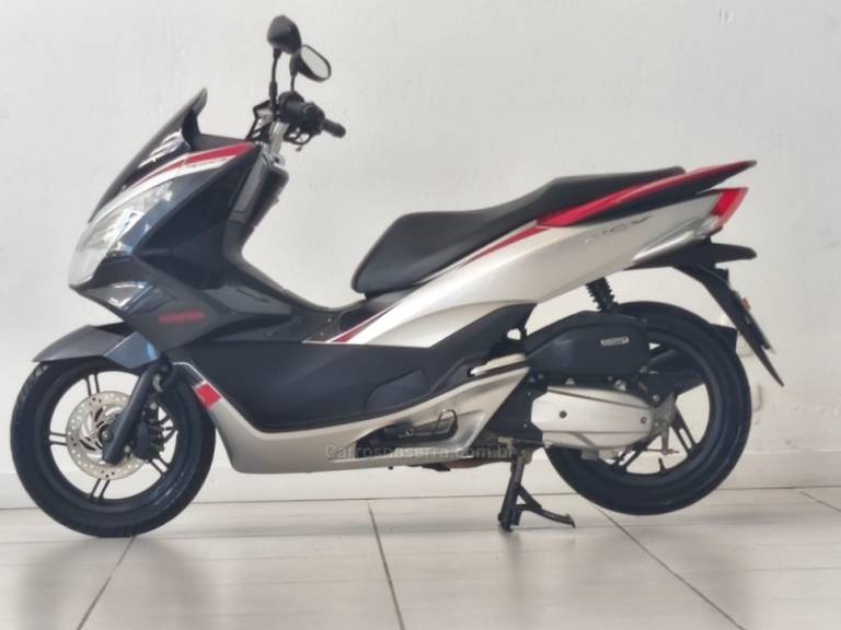 HONDA - PCX - 2017/2018 - Cinza - R$ 14.900,00