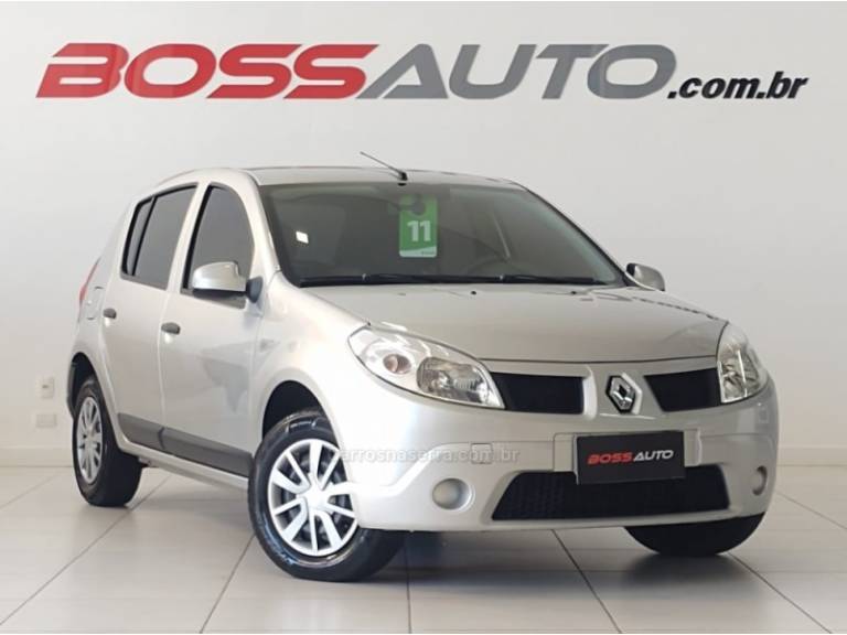 RENAULT - SANDERO - 2010/2011 - Prata - R$ 29.900,00