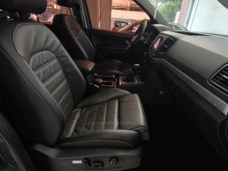 VOLKSWAGEN - AMAROK - 2016/2017 - Cinza - R$ 120.900,00