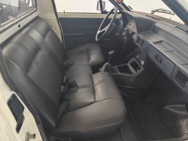 FORD - PAMPA - 1993/1993 - Branca - R$ 38.900,00