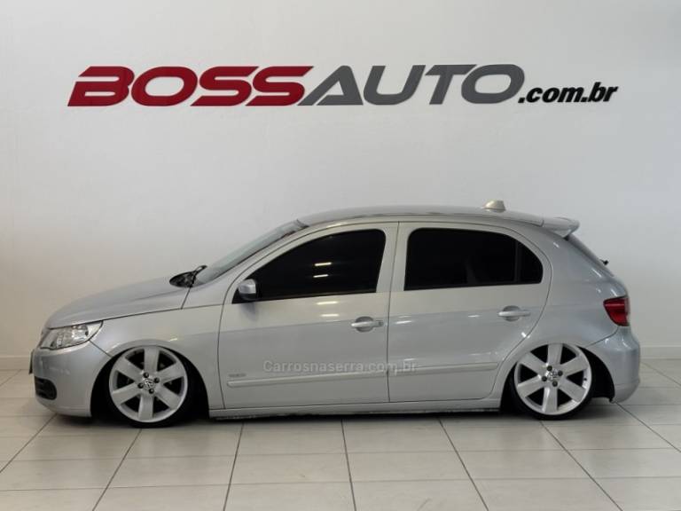 VOLKSWAGEN - GOL - 2010/2011 - Prata - R$ 36.900,00