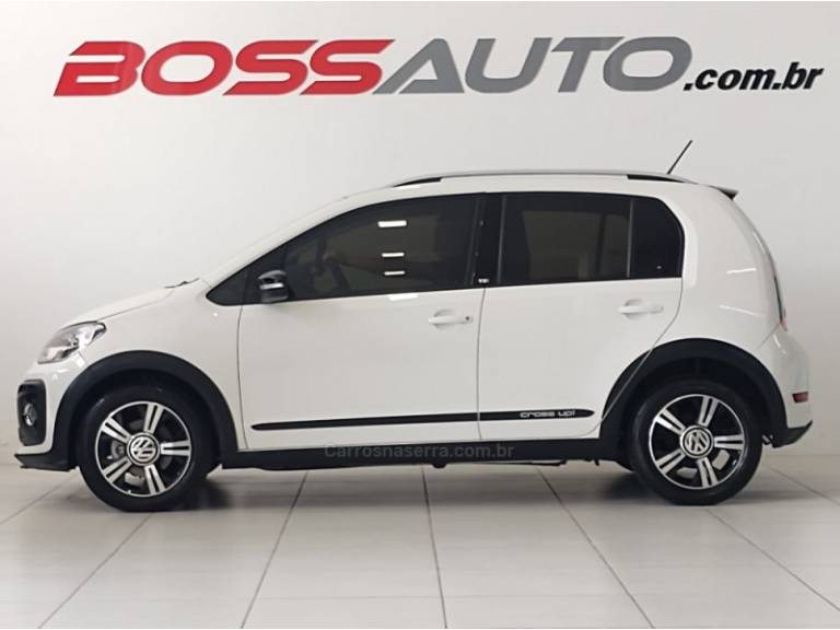 VOLKSWAGEN - UP - 2018/2019 - Branca - R$ 68.500,00