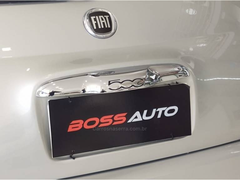 FIAT - 500 - 2011/2012 - Prata - R$ 41.900,00