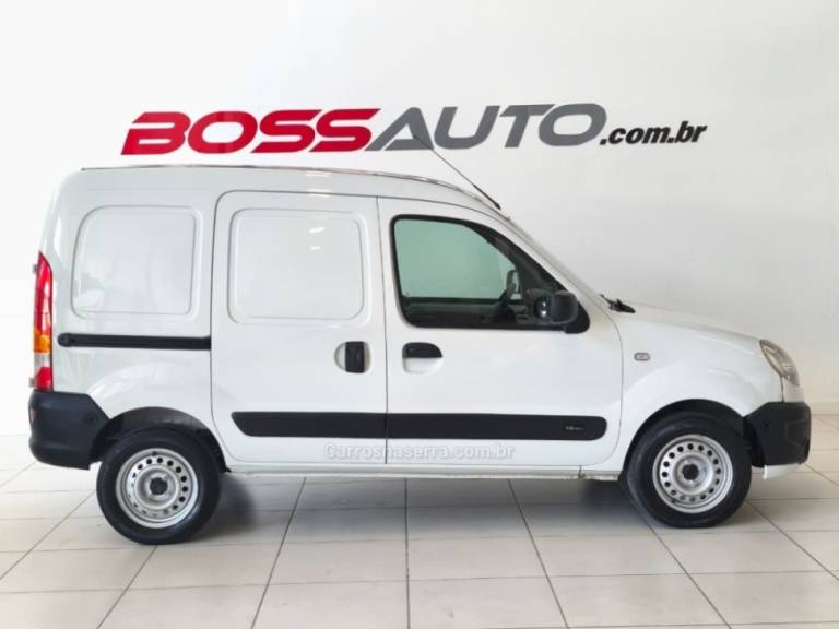 RENAULT - KANGOO - 2014/2015 - Branca - R$ 49.900,00
