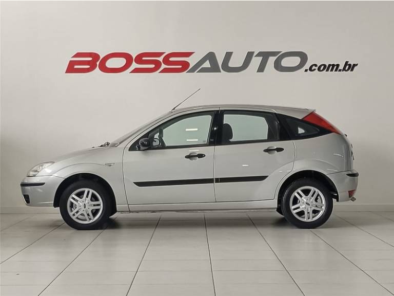 FORD - FOCUS - 2009/2009 - Prata - R$ 27.900,00