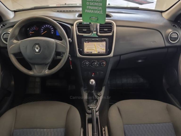 RENAULT - SANDERO - 2017/2018 - Branca - R$ 39.900,00