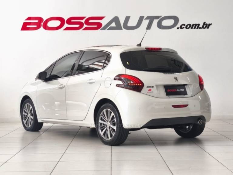 PEUGEOT - 208 - 2016/2017 - Branca - R$ 59.500,00