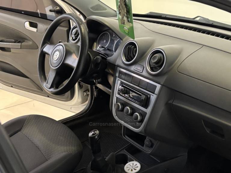 VOLKSWAGEN - GOL - 2010/2011 - Prata - R$ 36.900,00