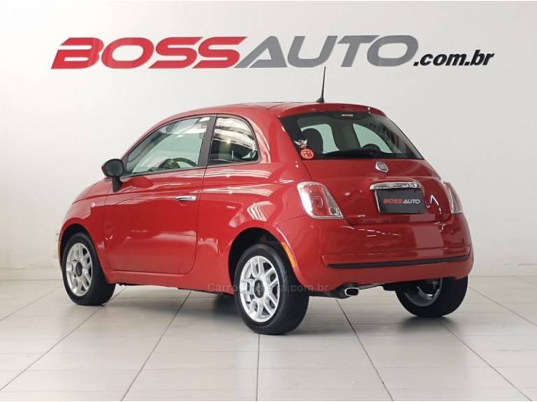 FIAT - 500 - 2011/2012 - Vermelha - R$ 41.700,00