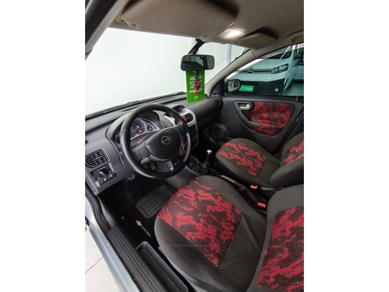 CHEVROLET - MONTANA - 2010/2010 - Prata - R$ 43.900,00