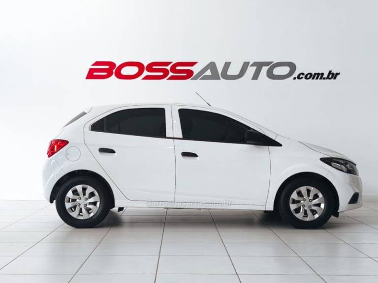 CHEVROLET - ONIX - 2019/2020 - Branca - R$ 51.900,00