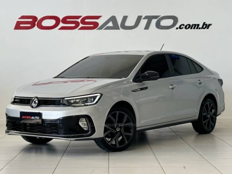 VOLKSWAGEN - VIRTUS - 2023/2024 - Prata - R$ 137.900,00