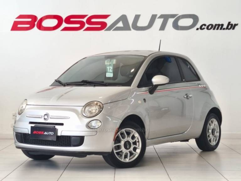 FIAT - 500 - 2011/2012 - Prata - R$ 39.900,00