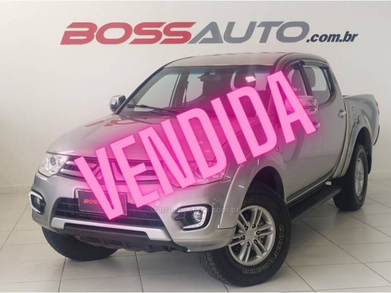 MITSUBISHI - L200 TRITON - 2016/2017 - Prata - Sob Consulta