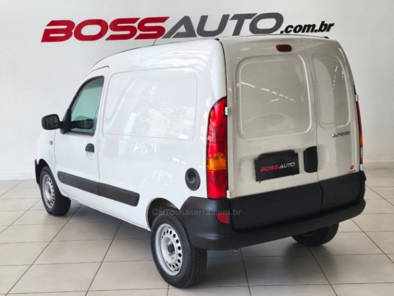 RENAULT - KANGOO - 2014/2015 - Branca - R$ 49.900,00