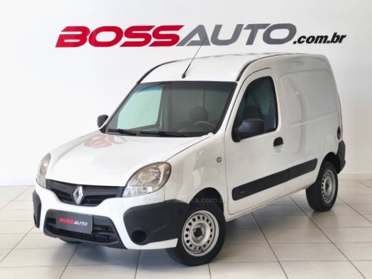 RENAULT - KANGOO - 2014/2015 - Branca - R$ 49.900,00