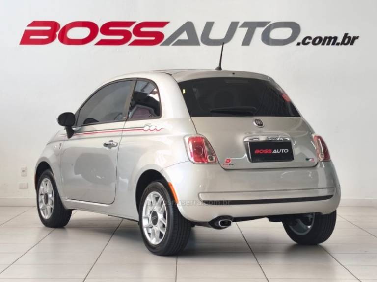 FIAT - 500 - 2011/2012 - Prata - R$ 39.900,00