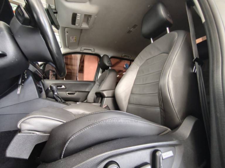 VOLKSWAGEN - AMAROK - 2016/2017 - Cinza - R$ 112.900,00