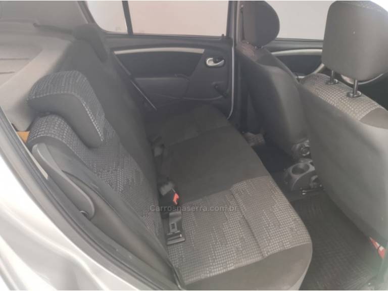 RENAULT - SANDERO - 2010/2011 - Prata - R$ 29.900,00