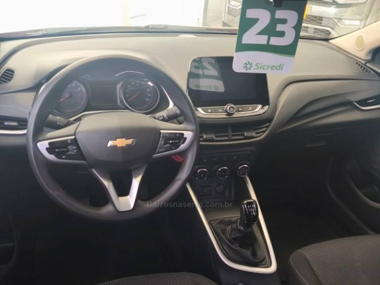 CHEVROLET - ONIX - 2022/2023 - Vinho - R$ 69.900,00