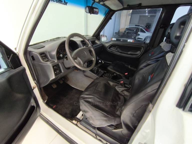 SUZUKI - VITARA - 1996/1997 - Branca - R$ 39.900,00