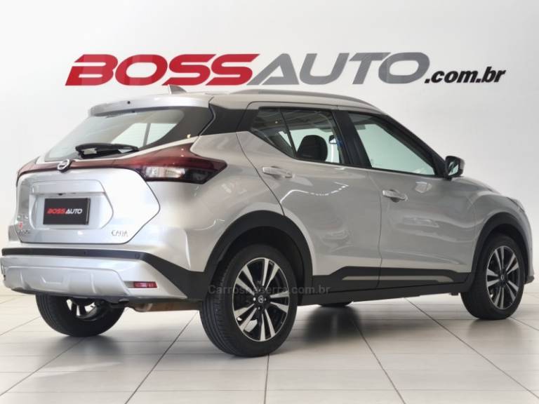 NISSAN - KICKS - 2022/2022 - Prata - R$ 96.500,00