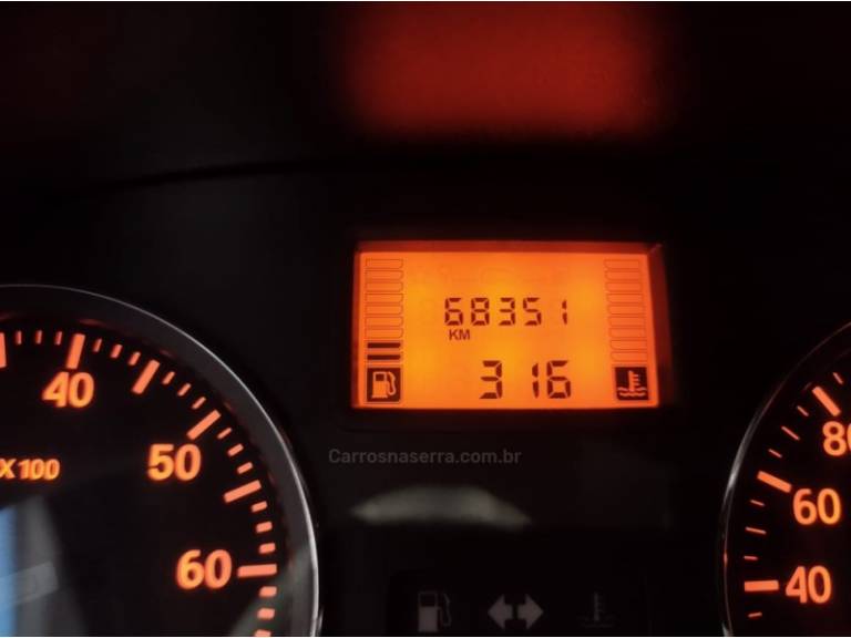 RENAULT - SANDERO - 2010/2011 - Prata - R$ 29.900,00