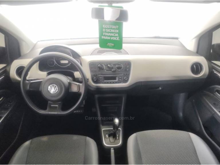 VOLKSWAGEN - UP - 2014/2015 - Preta - R$ 40.900,00