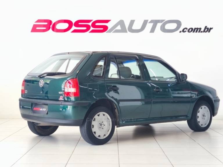 VOLKSWAGEN - GOL - 2001/2002 - Verde - R$ 17.900,00