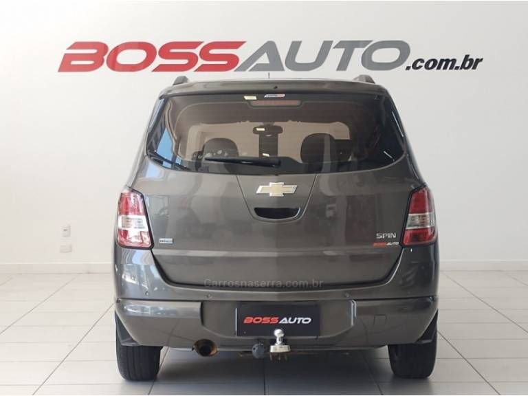 CHEVROLET - SPIN - 2014/2015 - Cinza - R$ 52.700,00