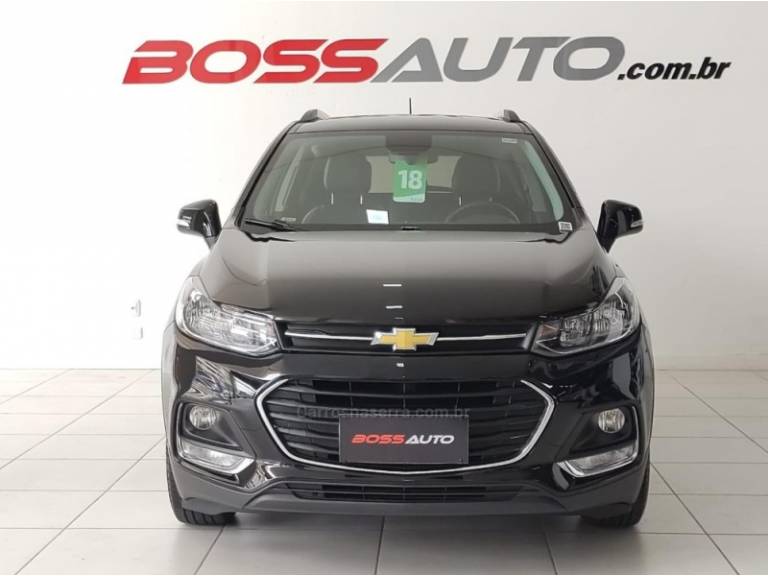 CHEVROLET - TRACKER - 2017/2018 - Preta - R$ 84.900,00