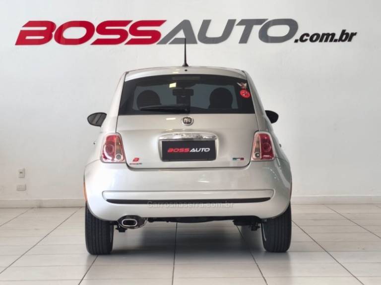 FIAT - 500 - 2011/2012 - Prata - R$ 39.900,00