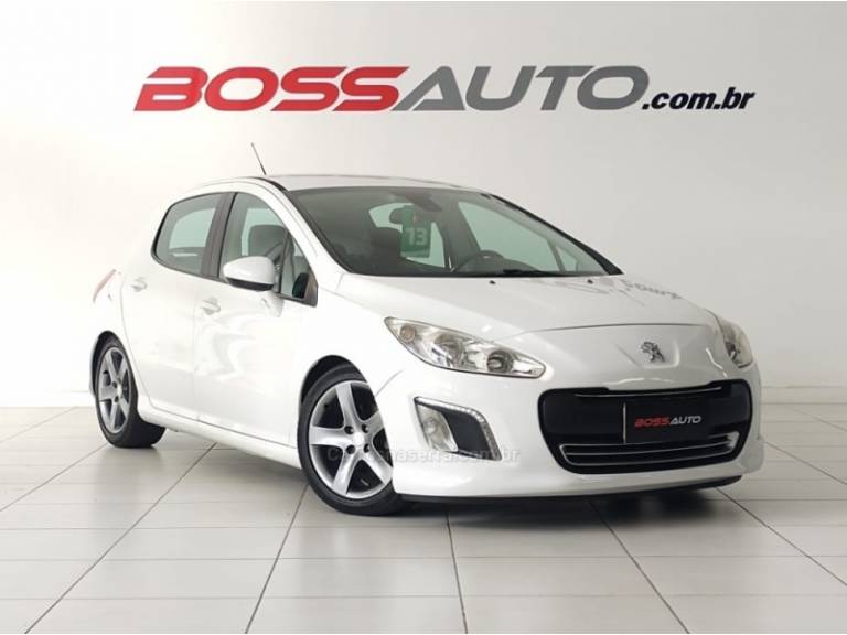 PEUGEOT - 308 - 2012/2013 - Branca - R$ 37.500,00