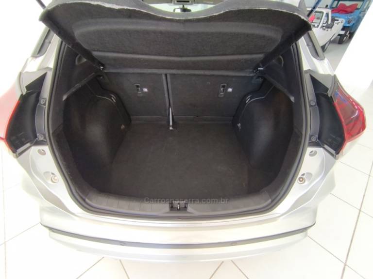 NISSAN - KICKS - 2022/2022 - Prata - R$ 96.500,00
