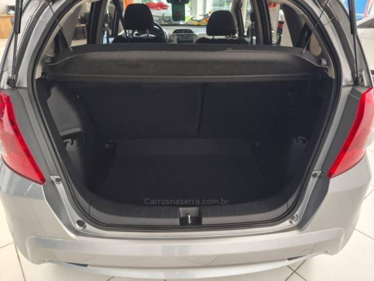 HONDA - FIT - 2013/2014 - Prata - R$ 54.900,00