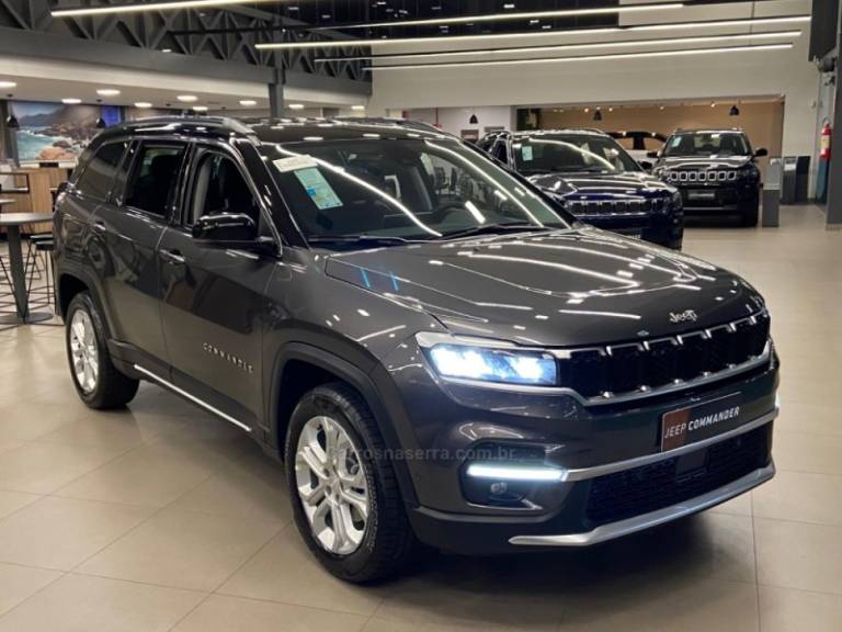 JEEP - COMMANDER - 2025/2025 - Várias - R$ 205.990,00