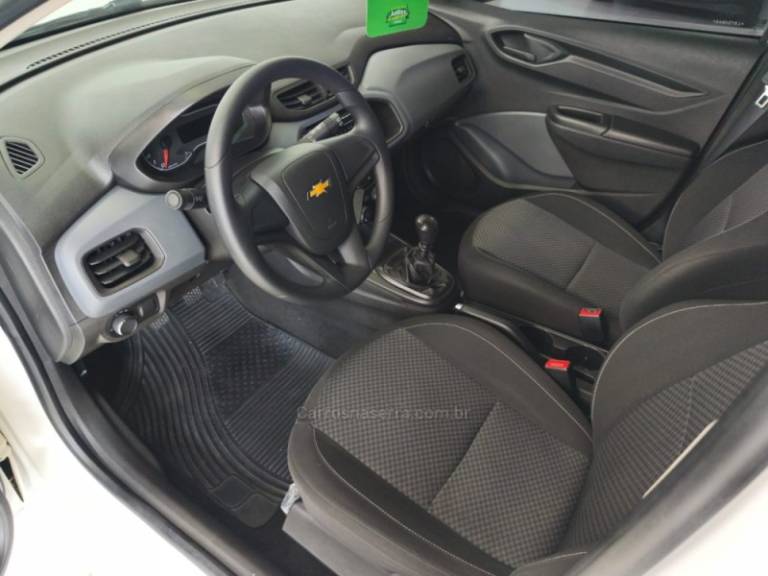 CHEVROLET - ONIX - 2019/2020 - Branca - R$ 51.900,00